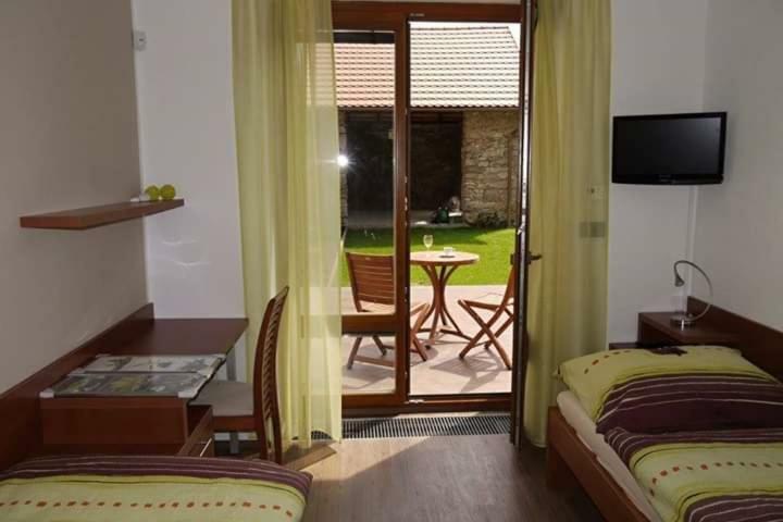 Hotel Domecek Milevsko Zewnętrze zdjęcie